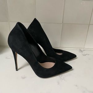 ALDO black point toe heel